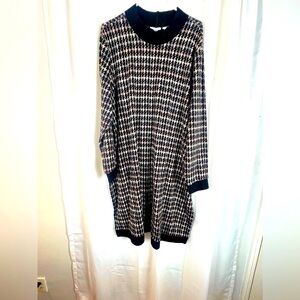 Graver Plate Dress Black ,Gray ,Slight Pink